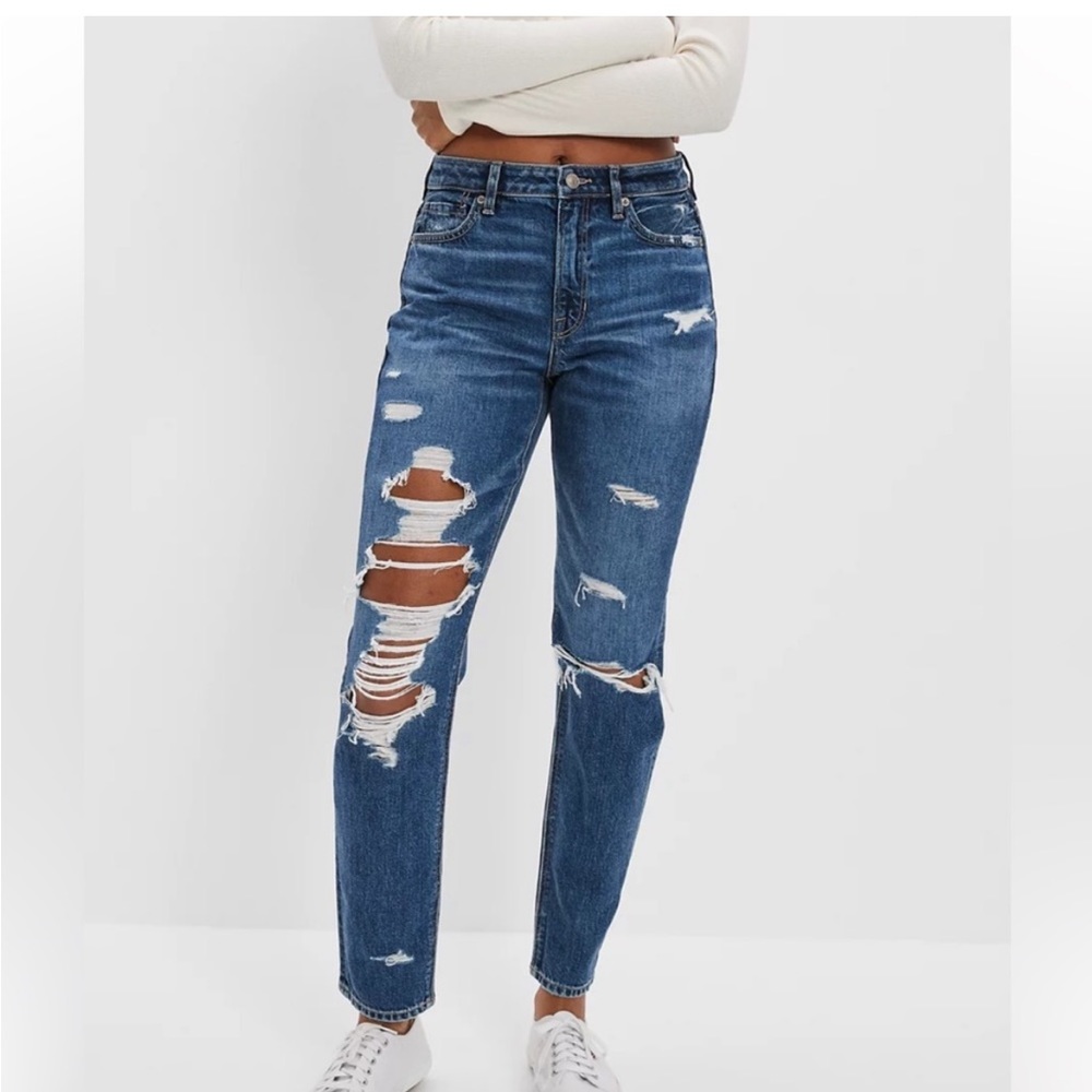 American Eagle Mom Jeans